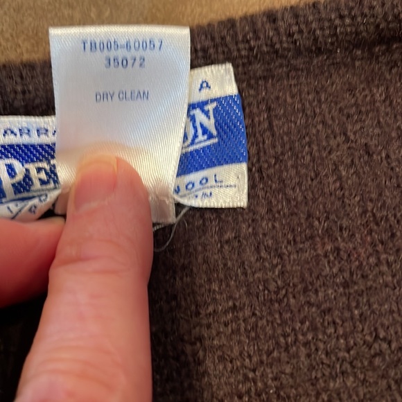 100 % Wool Pendleton cardigan, size medium - Picture 6 of 7